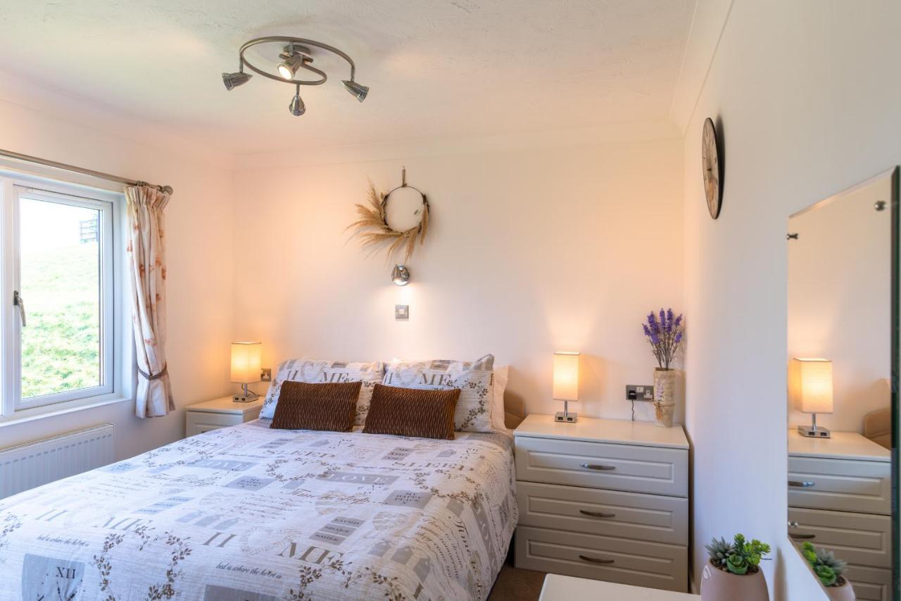 Finest Retreats - Serendipity Lodge Torpoint Ngoại thất bức ảnh